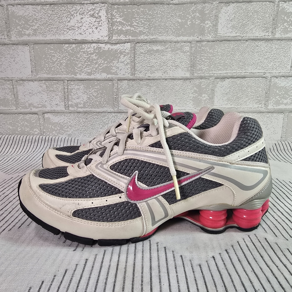 Nike Reveal 3 Gray & White Pink Shocks Size 7.5 Women's 365940-062 - Picture 7 of 10